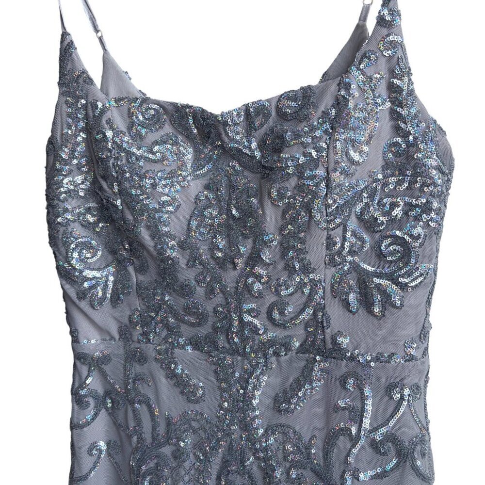 B. Darlin Formal Silver Sequin Bodycon Mini Dress Formal Homecoming - Picture 4 of 9